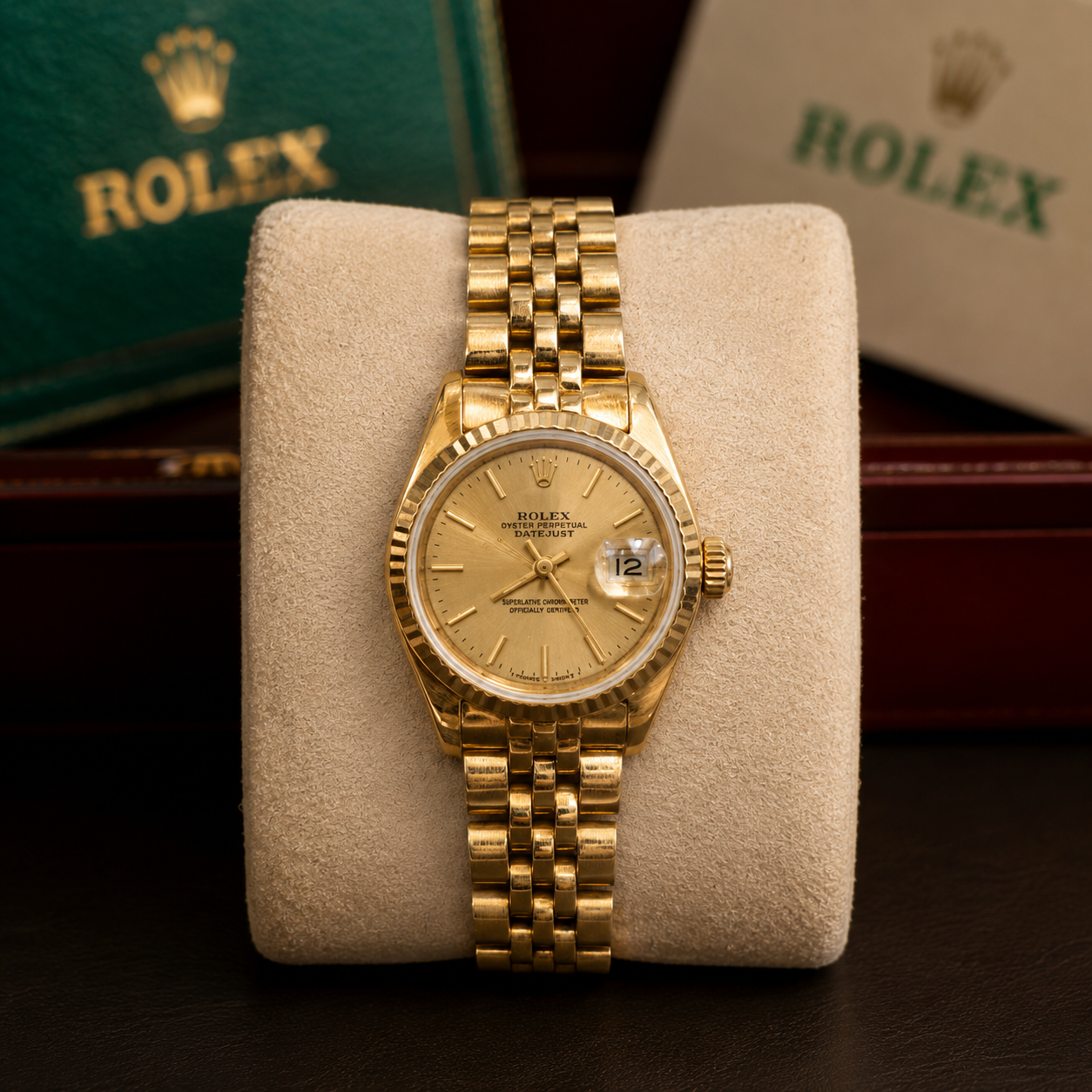 Rolex Oyster Perpetual Datejust de 26 mm en oro amarillo con esfera dorada